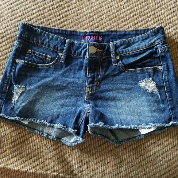 Jean shorts - Picture 1 of 4